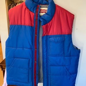 Levi’s Puff Vest